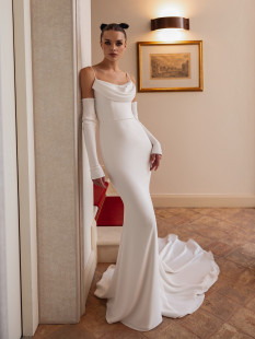 KENDRA Elegant Spaghetti Strap Wedding Dress Trumpet Sweep Sculpted Neckline Bridal Gown