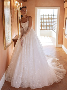 KIRA Romantic Wedding Dress BallGown Chapel Train Square Neck Tank Bridal Gown