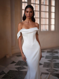 ETERI Modern Couture Brautkleid mit Freien Schultern in Trumpet Silhouette mit Chapel Schleppe Herz Ausschnitt und Spitzen Details