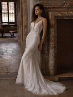 TORI Wedding dress Sample Sale