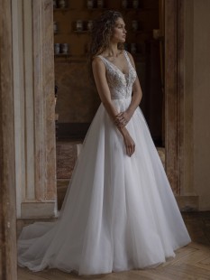 TIFFANY Wedding dress Sample Sale