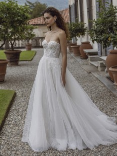 TIMELESS Embroidered Tulle Lace A-line Wedding Dress