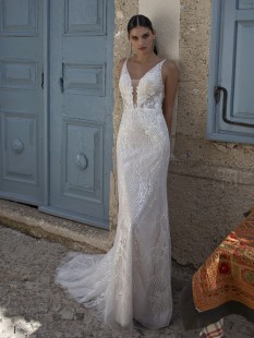 GLASGOW Embroidered V-Neck Lace Sheath Wedding Dress