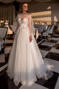 RUDA Wedding dress Sample Sale