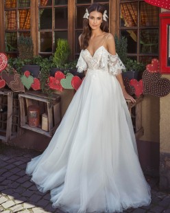 PETTA Wedding dress Sample Sale