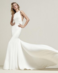 DRIOSA Crepe and Lace Mermaid Wedding Dress