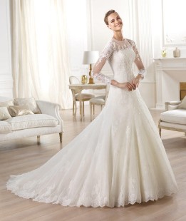 ODARA Wedding dress Sample Sale