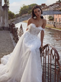 IRENE Romantic Off-the-Shoulder Wedding Dress: BallGown Silhouette with Court Train