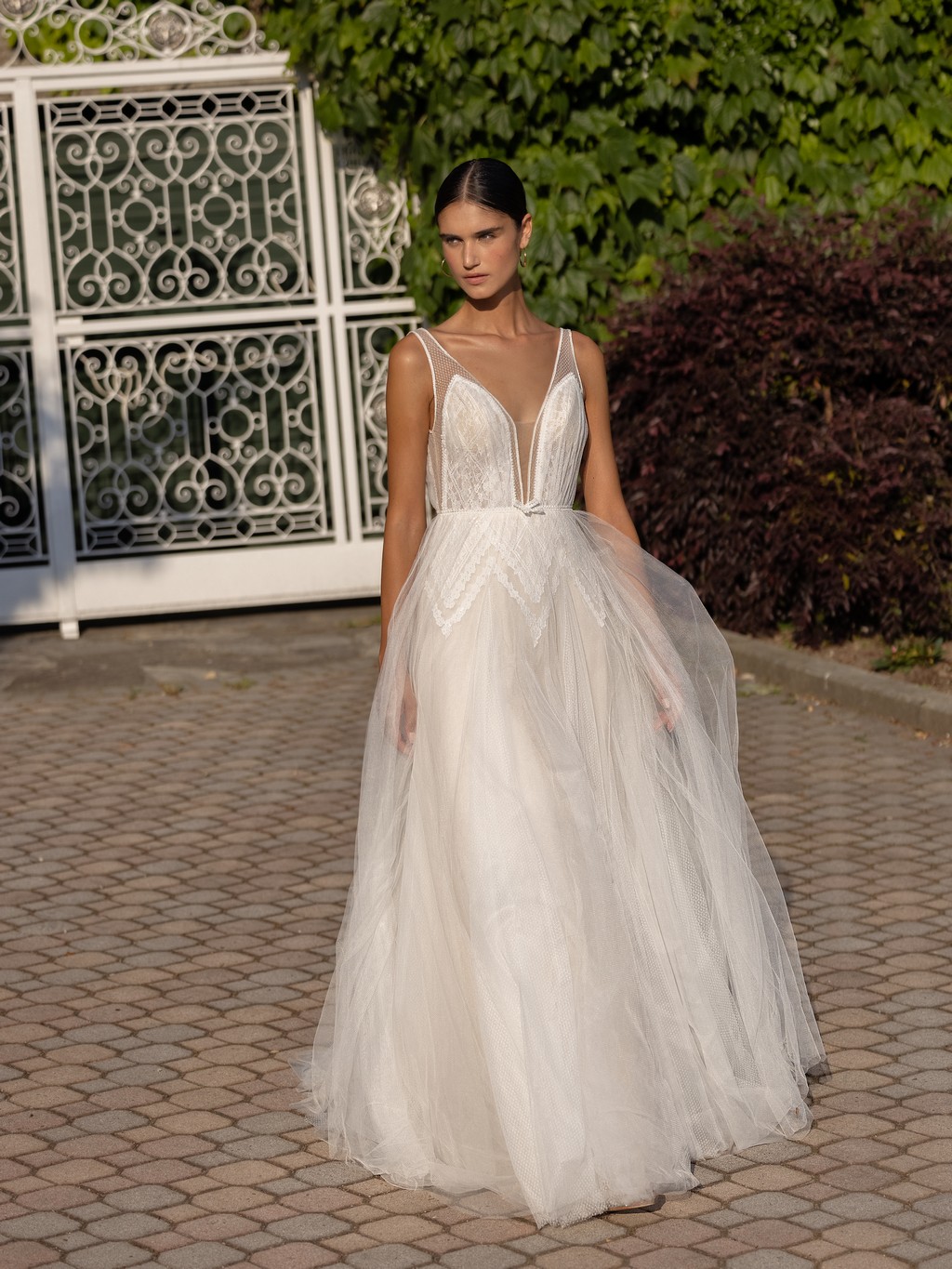 ROSE V-Neck Tulle and Lace A-line Wedding Dress | Bridal Space